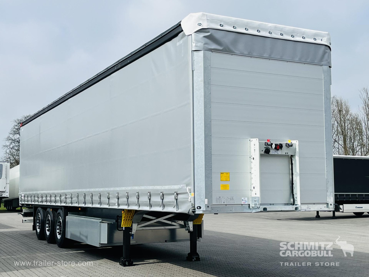 SCHMITZ Auflieger Curtainsider Standard - Брезентово полуремарке: снимка 1 SCHMITZ Auflieger Curtainsider Standard - Брезентово полуремарке: снимка 1