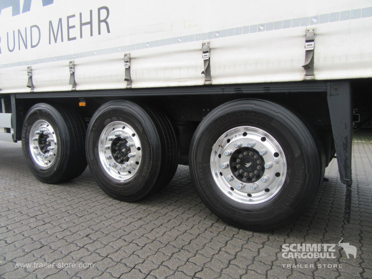 SCHMITZ Auflieger Curtainsider Standard - Брезентово полуремарке: снимка 2 SCHMITZ Auflieger Curtainsider Standard - Брезентово полуремарке: снимка 2