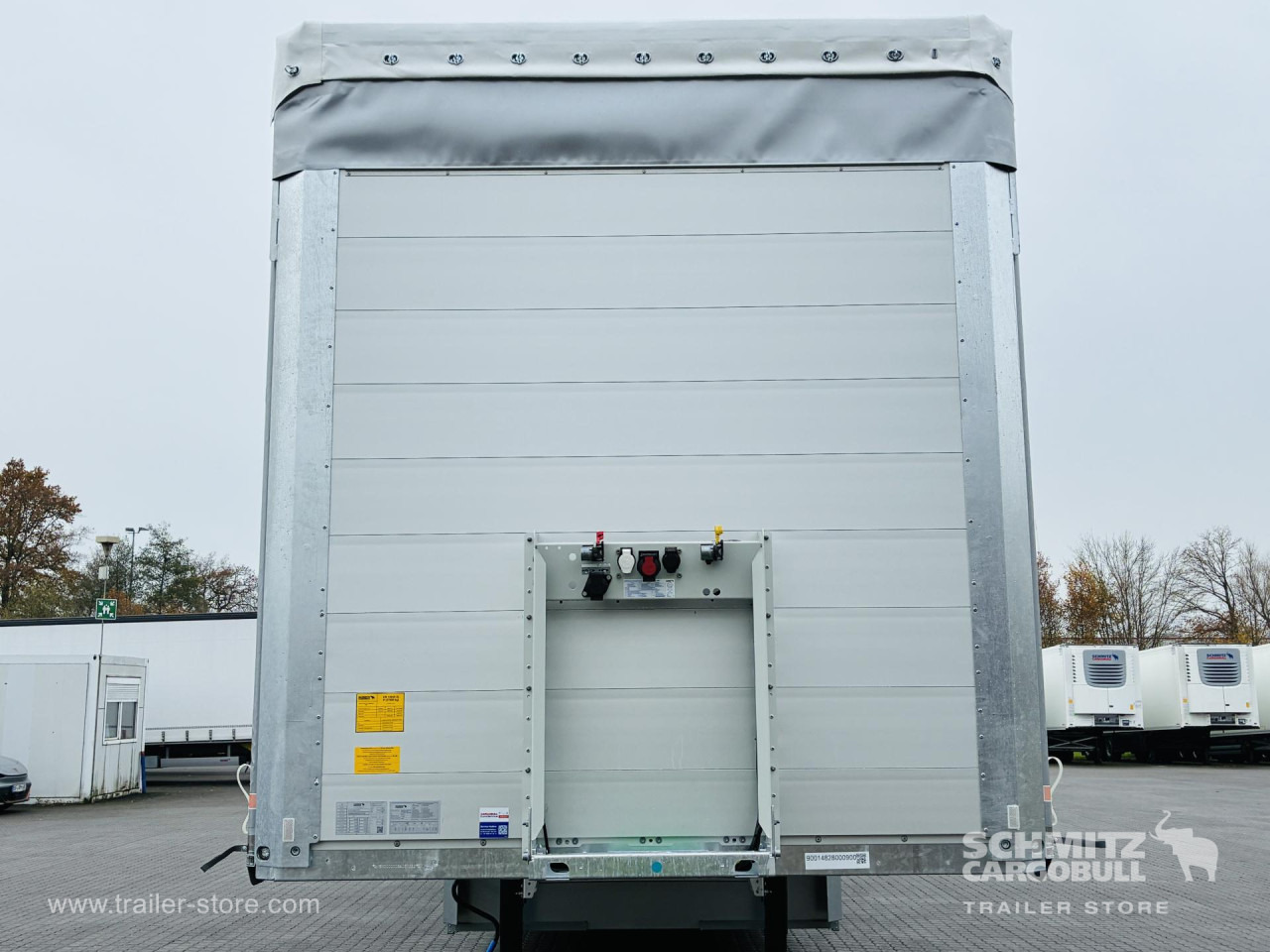 SCHMITZ Auflieger Curtainsider Standard - Брезентово полуремарке: снимка 2 SCHMITZ Auflieger Curtainsider Standard - Брезентово полуремарке: снимка 2