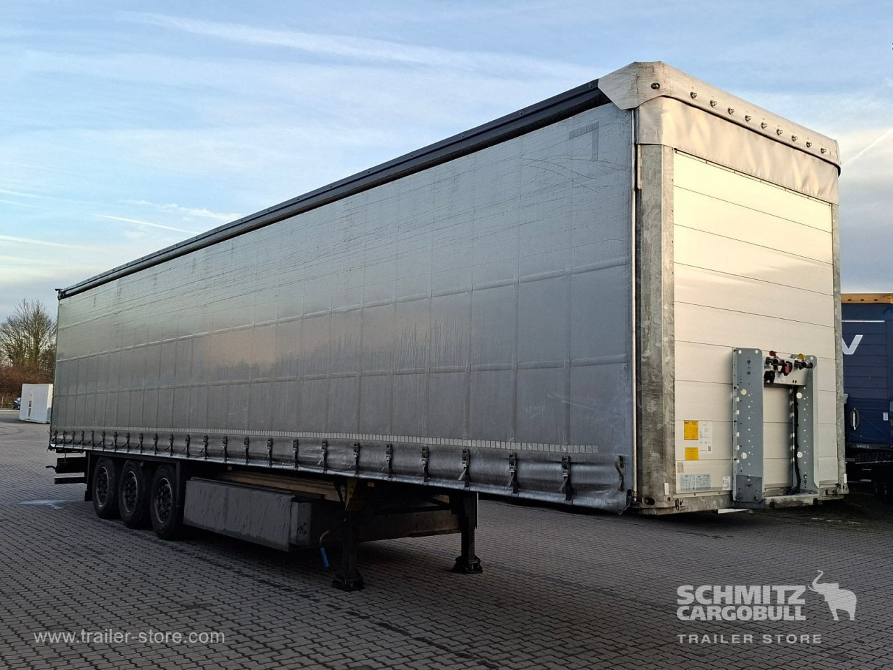 SCHMITZ Auflieger Curtainsider Standard - Брезентово полуремарке: снимка 1 SCHMITZ Auflieger Curtainsider Standard - Брезентово полуремарке: снимка 1