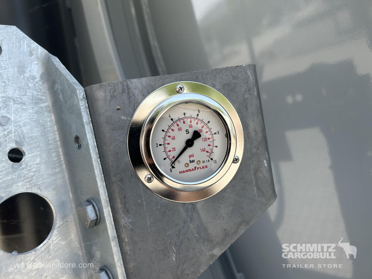 SCHMITZ Auflieger Kipper Alukastenmulde 52m³ - Самосвал полуремарке: снимка 5 SCHMITZ Auflieger Kipper Alukastenmulde 52m³ - Самосвал полуремарке: снимка 5