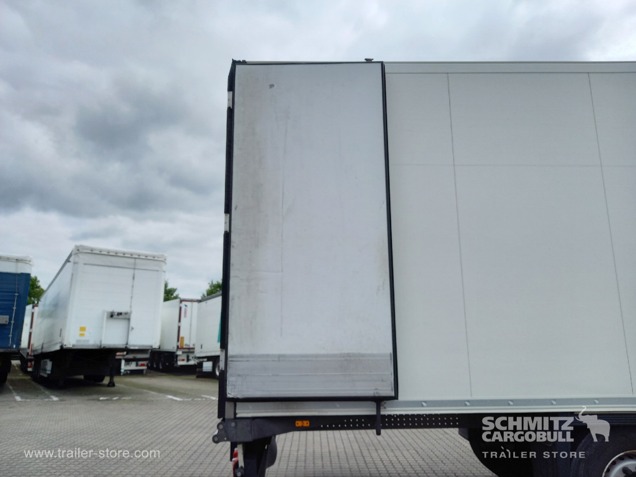 SCHMITZ Auflieger Tiefkühler Multitemp - Изотермичен полуремарке: снимка 3 SCHMITZ Auflieger Tiefkühler Multitemp - Изотермичен полуремарке: снимка 3