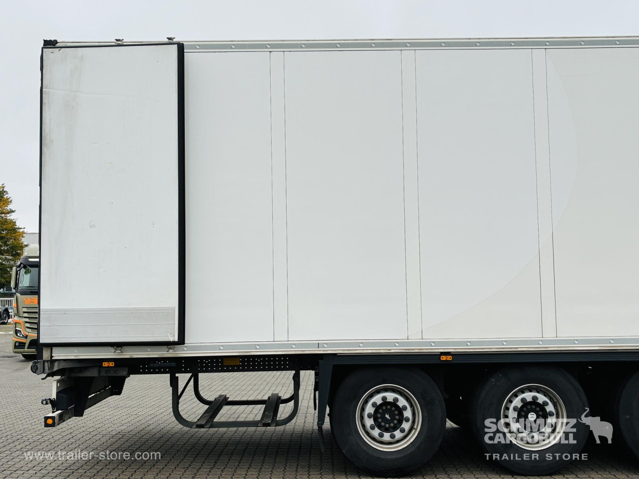 SCHMITZ Auflieger Tiefkühler Standard Double deck - Изотермичен полуремарке: снимка 2 SCHMITZ Auflieger Tiefkühler Standard Double deck - Изотермичен полуремарке: снимка 2