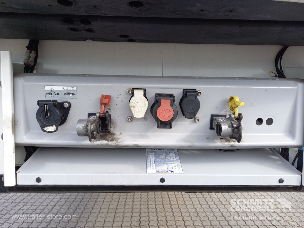 SCHMITZ Auflieger Tiefkühler Standard Double deck - Изотермичен полуремарке: снимка 5 SCHMITZ Auflieger Tiefkühler Standard Double deck - Изотермичен полуремарке: снимка 5