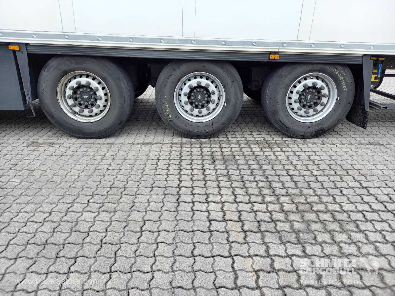 SCHMITZ Auflieger Tiefkühler Standard Double deck - Изотермичен полуремарке: снимка 2 SCHMITZ Auflieger Tiefkühler Standard Double deck - Изотермичен полуремарке: снимка 2