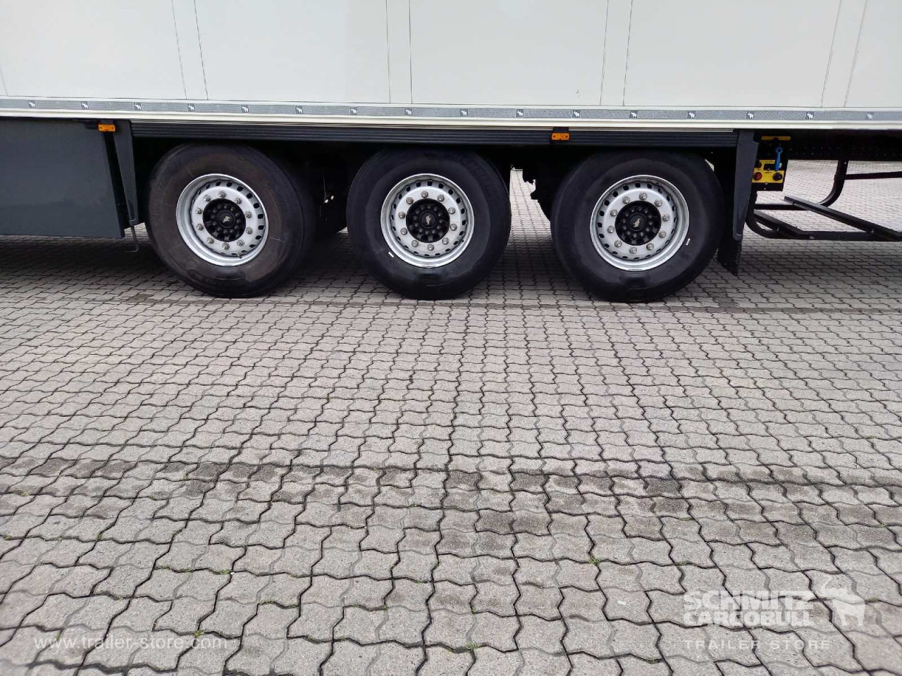 SCHMITZ Auflieger Tiefkühler Standard Double deck - Изотермичен полуремарке: снимка 2 SCHMITZ Auflieger Tiefkühler Standard Double deck - Изотермичен полуремарке: снимка 2