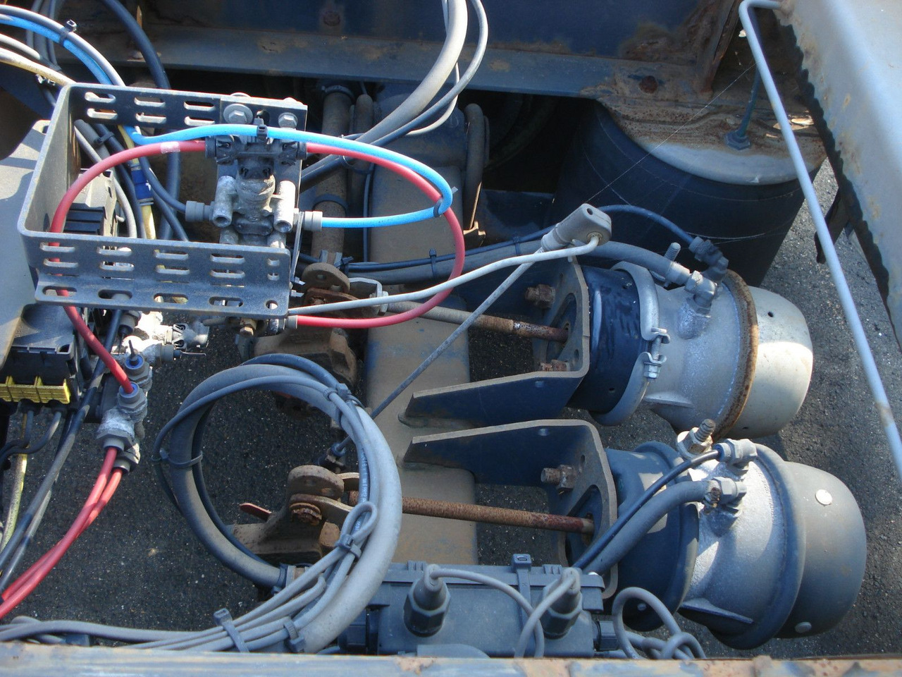 Krone AZ 18 A Drehschemel Zwillingsbereift! - Контейнеровоз/ Сменна каросерия ремарке: снимка 4 Krone AZ 18 A Drehschemel Zwillingsbereift! - Контейнеровоз/ Сменна каросерия ремарке: снимка 4