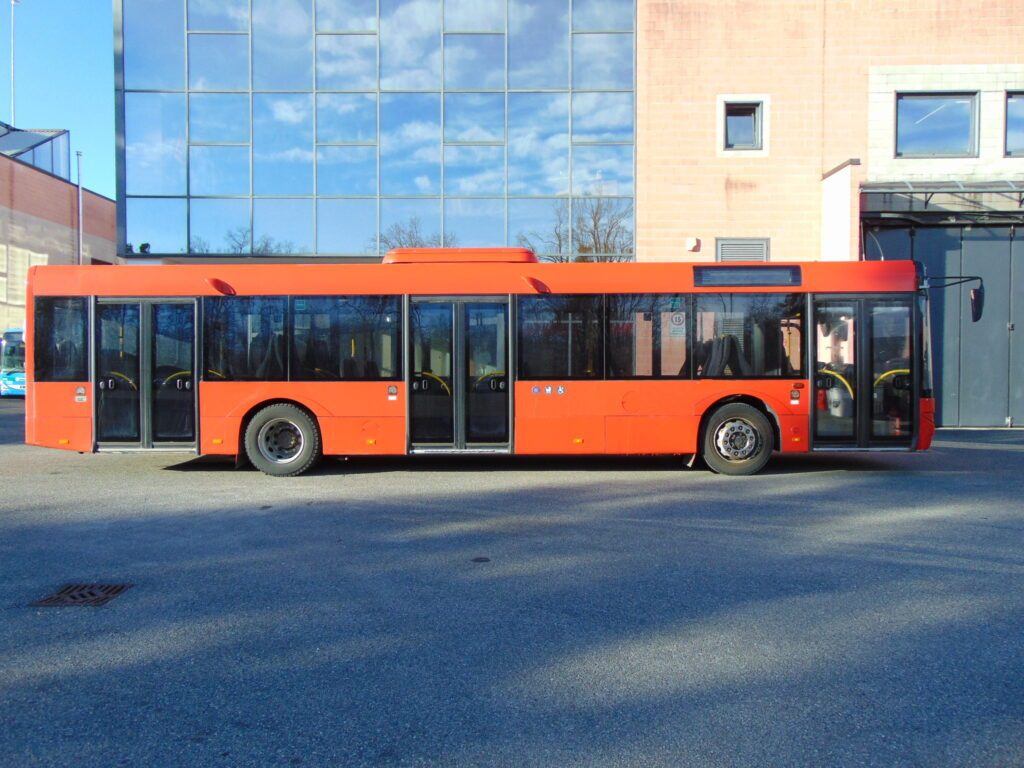 Лизинг на  N. 8 SOLARIS URBINO 12 LF – Anno 2011 N. 8 SOLARIS URBINO 12 LF – Anno 2011: снимка 8