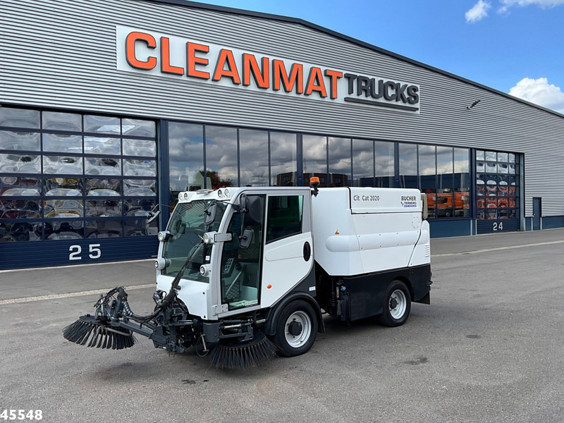 Bucher Citycat 2020 with 3-rd brush - Мотометачна машина: снимка 3 Bucher Citycat 2020 with 3-rd brush - Мотометачна машина: снимка 3