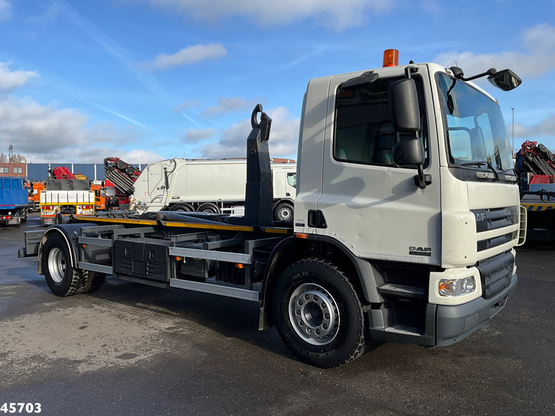 DAF FA 65 CF 250 Manual 20 Ton haakarmsysteem - Мултилифт с кука камион: снимка 3 DAF FA 65 CF 250 Manual 20 Ton haakarmsysteem - Мултилифт с кука камион: снимка 3