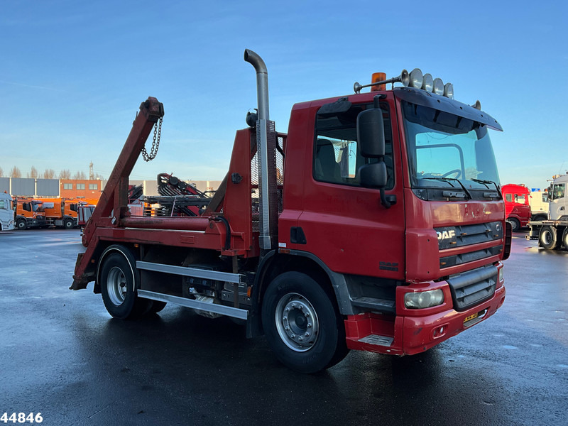DAF FA 75 CF 310 Euro 5 Hyva 14 Ton portaalarmsysteem - Мултилифт за контейнери камион: снимка 2 DAF FA 75 CF 310 Euro 5 Hyva 14 Ton portaalarmsysteem - Мултилифт за контейнери камион: снимка 2