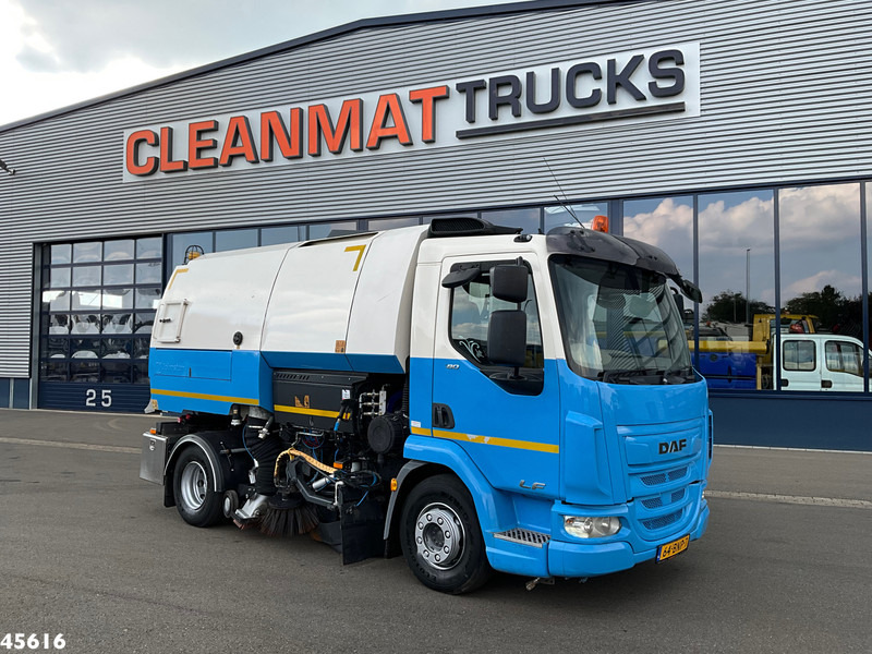 DAF FA LF 180 Euro 6 Johnston VS502 Just 138.807 km! - Мотометачна машина: снимка 3 DAF FA LF 180 Euro 6 Johnston VS502 Just 138.807 km! - Мотометачна машина: снимка 3