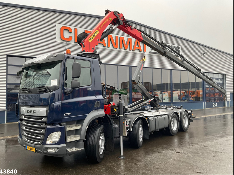 DAF FAD CF 530 8x4 Euro 6 Palfinger 33 Tonmeter laadkraan - Мултилифт с кука камион, Камион с кран: снимка 1 DAF FAD CF 530 8x4 Euro 6 Palfinger 33 Tonmeter laadkraan - Мултилифт с кука камион, Камион с кран: снимка 1