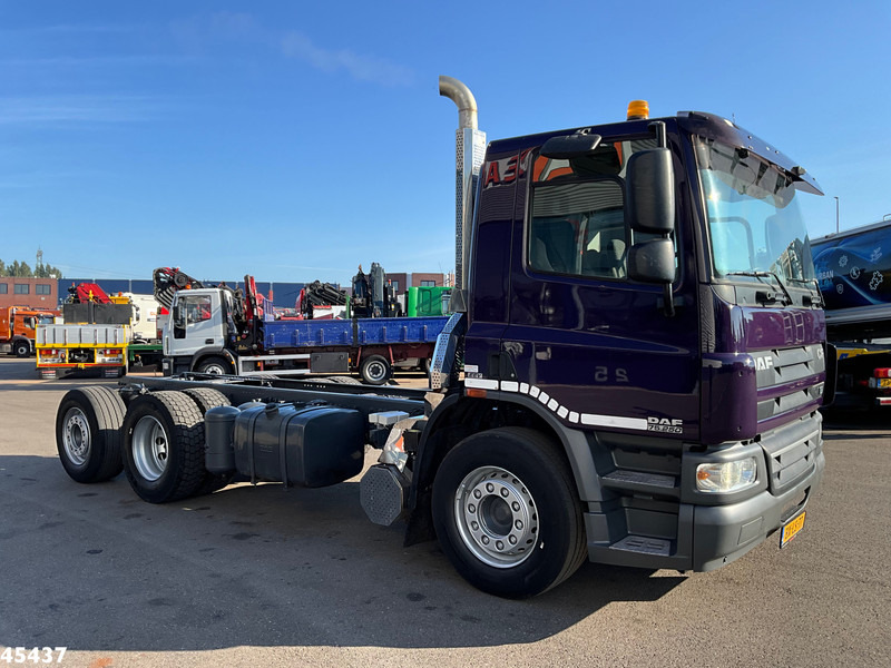 DAF FAN 75 CF 250 Chassis cabine with PTO Just 157.104 km! - Боклукчийска кола: снимка 4 DAF FAN 75 CF 250 Chassis cabine with PTO Just 157.104 km! - Боклукчийска кола: снимка 4