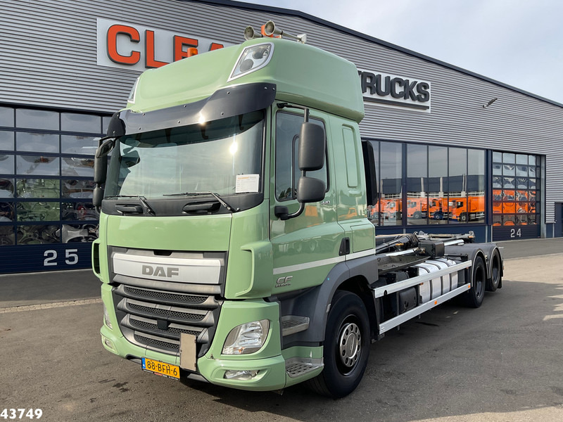 DAF FAS CF 440 Euro 6 Hiab 21 Ton haakarmsysteem - Мултилифт с кука камион: снимка 2 DAF FAS CF 440 Euro 6 Hiab 21 Ton haakarmsysteem - Мултилифт с кука камион: снимка 2
