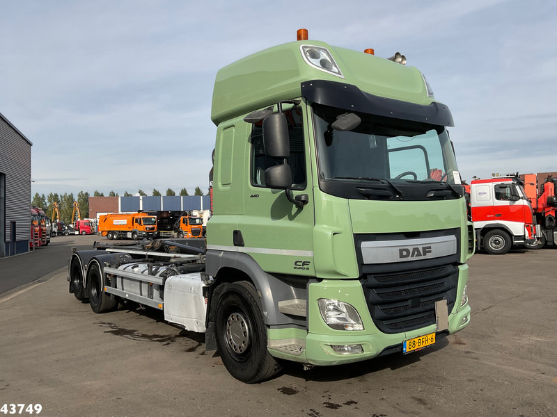 DAF FAS CF 440 Euro 6 Hiab 21 Ton haakarmsysteem - Мултилифт с кука камион: снимка 3 DAF FAS CF 440 Euro 6 Hiab 21 Ton haakarmsysteem - Мултилифт с кука камион: снимка 3
