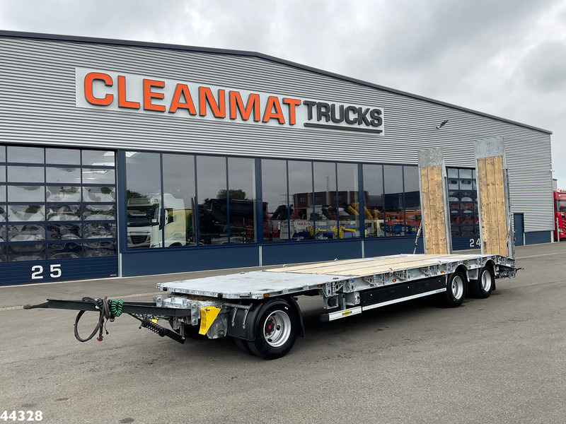 Humbaur 3-assige aanhangwagen met oprijrampen - Автовоз ремарке: снимка 1 Humbaur 3-assige aanhangwagen met oprijrampen - Автовоз ремарке: снимка 1