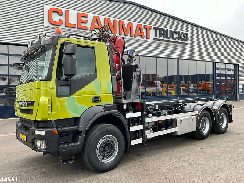 Iveco AD260T41 6x4 HMF 16 Tonmeter Z-kraan - Камион с кабелна система, Камион с кран: снимка 2 Iveco AD260T41 6x4 HMF 16 Tonmeter Z-kraan - Камион с кабелна система, Камион с кран: снимка 2