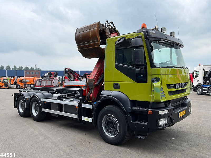 Iveco AD260T41 6x4 HMF 16 Tonmeter Z-kraan - Камион с кабелна система, Камион с кран: снимка 3 Iveco AD260T41 6x4 HMF 16 Tonmeter Z-kraan - Камион с кабелна система, Камион с кран: снимка 3
