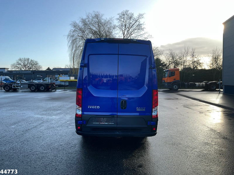 Iveco Daily 35C18 RIONED hogedrukwater installatie - Каналопочистваща машина: снимка 4 Iveco Daily 35C18 RIONED hogedrukwater installatie - Каналопочистваща машина: снимка 4