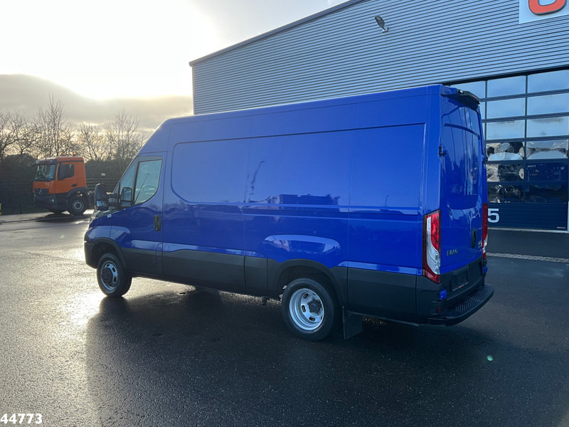 Iveco Daily 35C18 RIONED hogedrukwater installatie - Каналопочистваща машина: снимка 3 Iveco Daily 35C18 RIONED hogedrukwater installatie - Каналопочистваща машина: снимка 3