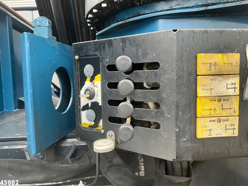 Камион с кран Iveco Trakker AD260T41 Euro 5 6x4 Full Steel Palfinger 36 Tm laadkraan Just 133.291 km!: снимка 9 Камион с кран Iveco Trakker AD260T41 Euro 5 6x4 Full Steel Palfinger 36 Tm laadkraan Just 133.291 km!: снимка 9