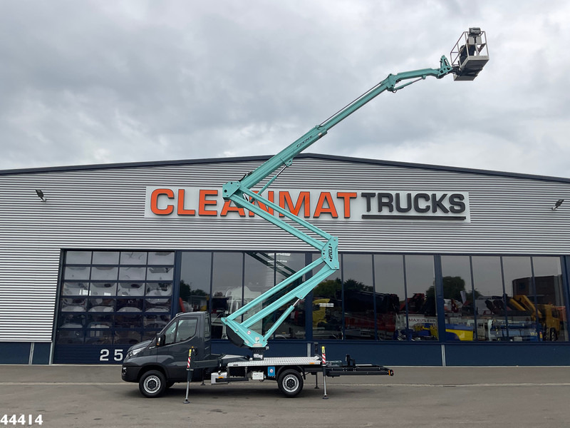 Iveco Daily 35S12 20 Meter hoogwerker + JIB Just 6.039 km! - Камион: снимка 1 Iveco Daily 35S12 20 Meter hoogwerker + JIB Just 6.039 km! - Камион: снимка 1