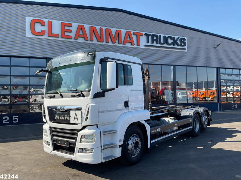 MAN TGS 26.460 Multilift 21 Ton haakarmsysteem - Мултилифт с кука камион: снимка 2 MAN TGS 26.460 Multilift 21 Ton haakarmsysteem - Мултилифт с кука камион: снимка 2