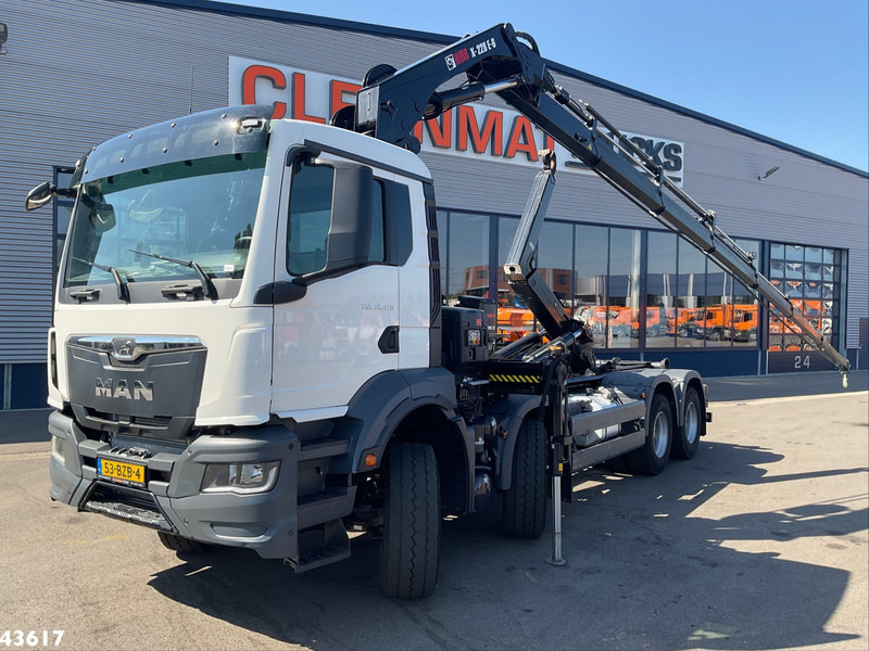MAN TGS 32.470 8x4 Euro 6 Hiab 22 Tonmeter laadkraan Just 68.765 Km! - Камион с кран: снимка 1 MAN TGS 32.470 8x4 Euro 6 Hiab 22 Tonmeter laadkraan Just 68.765 Km! - Камион с кран: снимка 1
