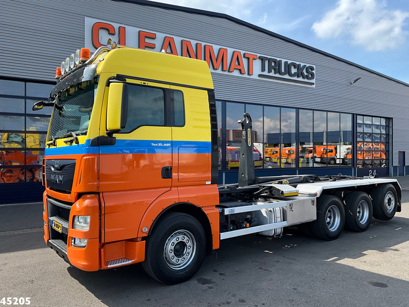 MAN TGX 35.440 Euro 6 8x4 26 Ton haakarmsysteem - Мултилифт с кука камион: снимка 2 MAN TGX 35.440 Euro 6 8x4 26 Ton haakarmsysteem - Мултилифт с кука камион: снимка 2