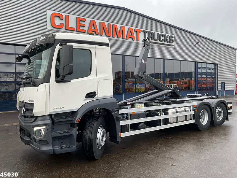 Mercedes-Benz Actros 2643 VDL 21 Ton haakarmsysteem - Мултилифт с кука камион: снимка 1 Mercedes-Benz Actros 2643 VDL 21 Ton haakarmsysteem - Мултилифт с кука камион: снимка 1