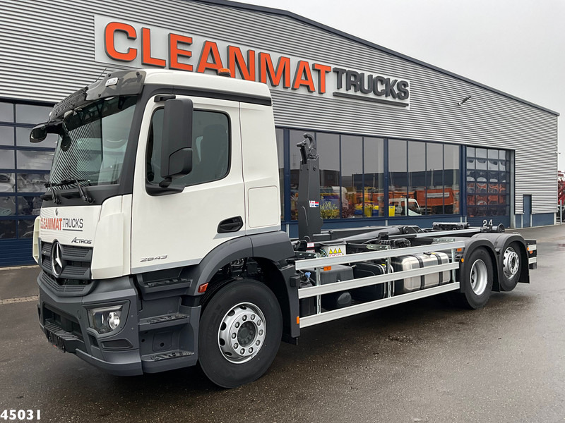 Mercedes-Benz Actros 2643 VDL 21 Ton haakarmsysteem - Мултилифт с кука камион: снимка 2 Mercedes-Benz Actros 2643 VDL 21 Ton haakarmsysteem - Мултилифт с кука камион: снимка 2