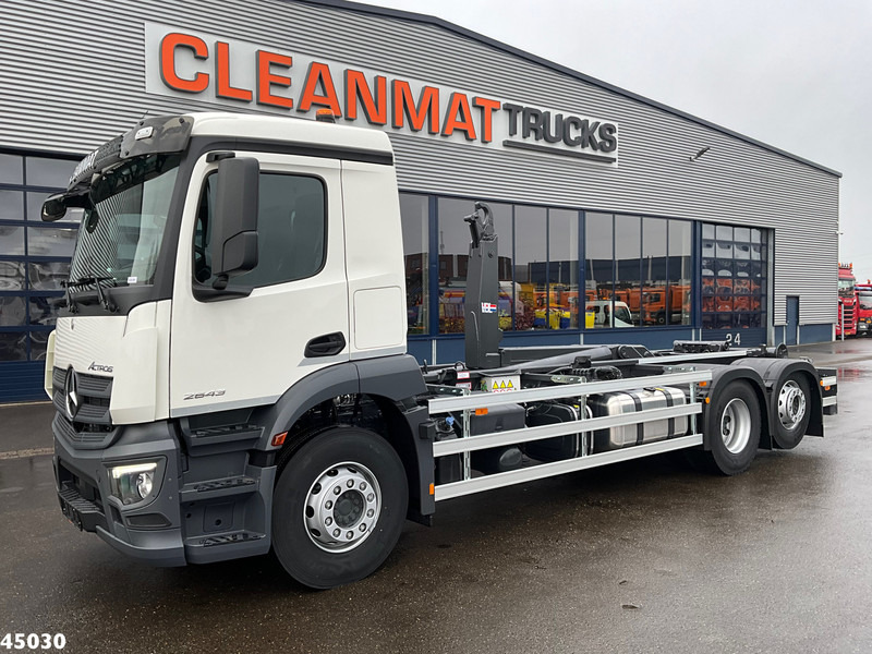 Mercedes-Benz Actros 2643 VDL 21 Ton haakarmsysteem - Мултилифт с кука камион: снимка 2 Mercedes-Benz Actros 2643 VDL 21 Ton haakarmsysteem - Мултилифт с кука камион: снимка 2