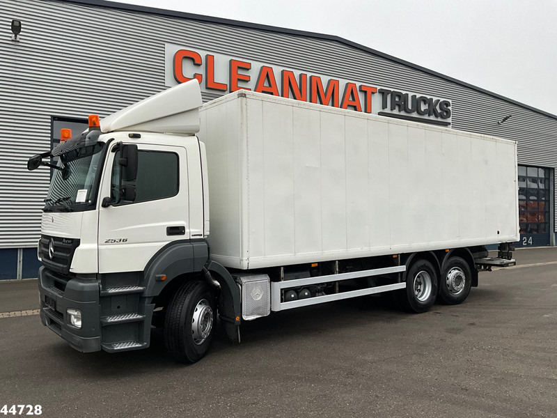 Mercedes-Benz Axor 2636 6x2 Dhollandia laadklep Just 265.901 km! - Камион фургон: снимка 2 Mercedes-Benz Axor 2636 6x2 Dhollandia laadklep Just 265.901 km! - Камион фургон: снимка 2