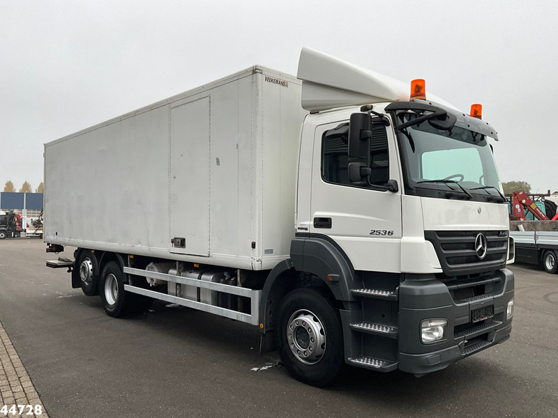 Mercedes-Benz Axor 2636 6x2 Dhollandia laadklep Just 265.901 km! - Камион фургон: снимка 4 Mercedes-Benz Axor 2636 6x2 Dhollandia laadklep Just 265.901 km! - Камион фургон: снимка 4