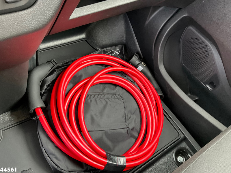 Боклукчийска кола Peugeot E-Expert 100% elektrisch kippende zijlader: снимка 19 Боклукчийска кола Peugeot E-Expert 100% elektrisch kippende zijlader: снимка 19