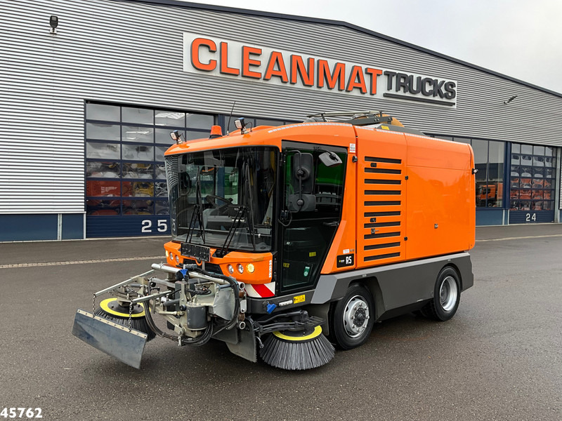 Ravo 580 Euro 6 with 3-rd brush - Мотометачна машина: снимка 2 Ravo 580 Euro 6 with 3-rd brush - Мотометачна машина: снимка 2