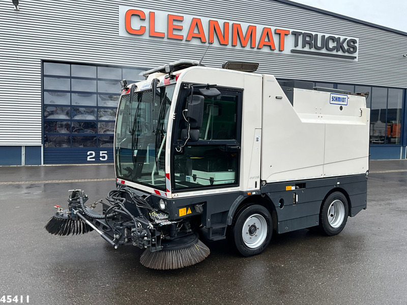 Schmidt Cleango 500 Compact Euro 6 with 3-rd brush - Мотометачна машина: снимка 2 Schmidt Cleango 500 Compact Euro 6 with 3-rd brush - Мотометачна машина: снимка 2