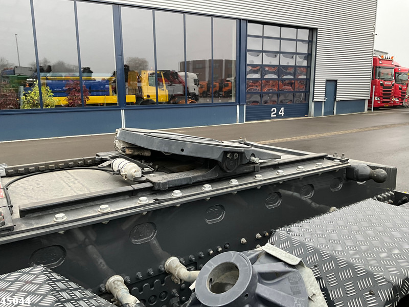 Volvo FH 540 8x2 Fassi 145 Tonmeter laadkraan + Fly-JIb Just 7.187 Km! Demo voertuig! - Влекач: снимка 5 Volvo FH 540 8x2 Fassi 145 Tonmeter laadkraan + Fly-JIb Just 7.187 Km! Demo voertuig! - Влекач: снимка 5