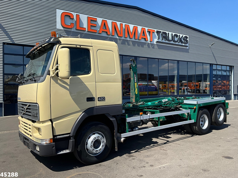 Volvo FH 12.420 Manual Full steel suspension! - Мултилифт с кука камион: снимка 2 Volvo FH 12.420 Manual Full steel suspension! - Мултилифт с кука камион: снимка 2