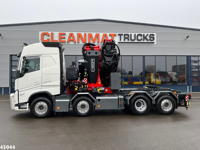 Volvo FH 540 8x2 Fassi 145 Tonmeter laadkraan + Fly-JIb Just 7.187 Km! Demo voertuig! - Камион с кран: снимка 5 Volvo FH 540 8x2 Fassi 145 Tonmeter laadkraan + Fly-JIb Just 7.187 Km! Demo voertuig! - Камион с кран: снимка 5