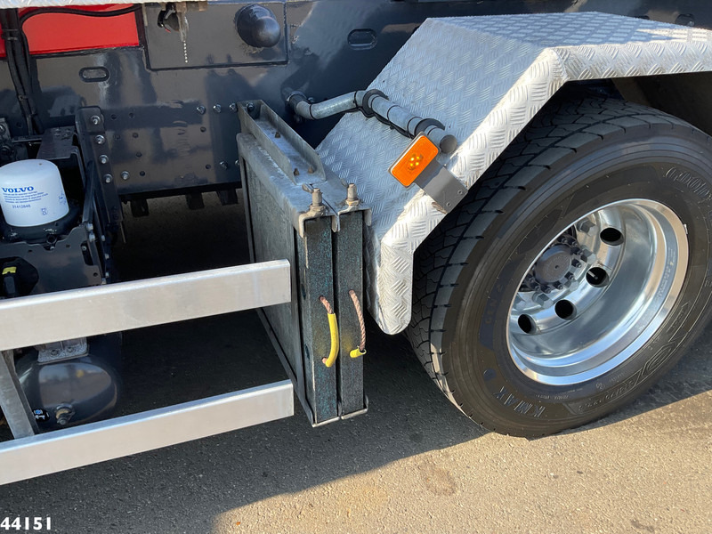 Камион с кран Volvo FH 540 Fassi 165 Tonmeter laadkraan + Fly-Jib Just 104.869 km!: снимка 16