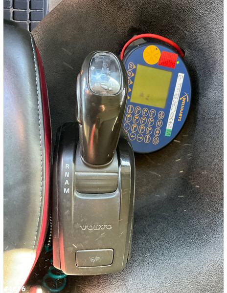 Боклукчийска кола Volvo FM 330 Euro 6 Zoeller 25m³: снимка 16