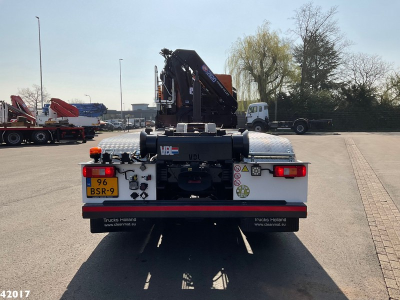 Volvo FM 420 8x2 HMF 28 Tonmeter laadkraan - Мултилифт с кука камион, Камион с кран: снимка 3 Volvo FM 420 8x2 HMF 28 Tonmeter laadkraan - Мултилифт с кука камион, Камион с кран: снимка 3