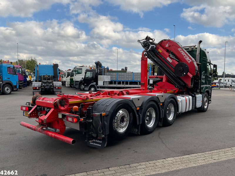 Volvo FM 460 8x4 TRIDEM Euro 6 32 Tonmeter laadkraan - Мултилифт с кука камион, Камион с кран: снимка 4 Volvo FM 460 8x4 TRIDEM Euro 6 32 Tonmeter laadkraan - Мултилифт с кука камион, Камион с кран: снимка 4
