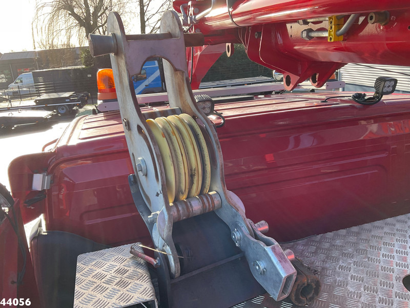 Камион с кран Volvo FMX 500 8x4 Euro 6 MPG 150 Tonmeter laadkraan Just 53.033 km!: снимка 15 Камион с кран Volvo FMX 500 8x4 Euro 6 MPG 150 Tonmeter laadkraan Just 53.033 km!: снимка 15