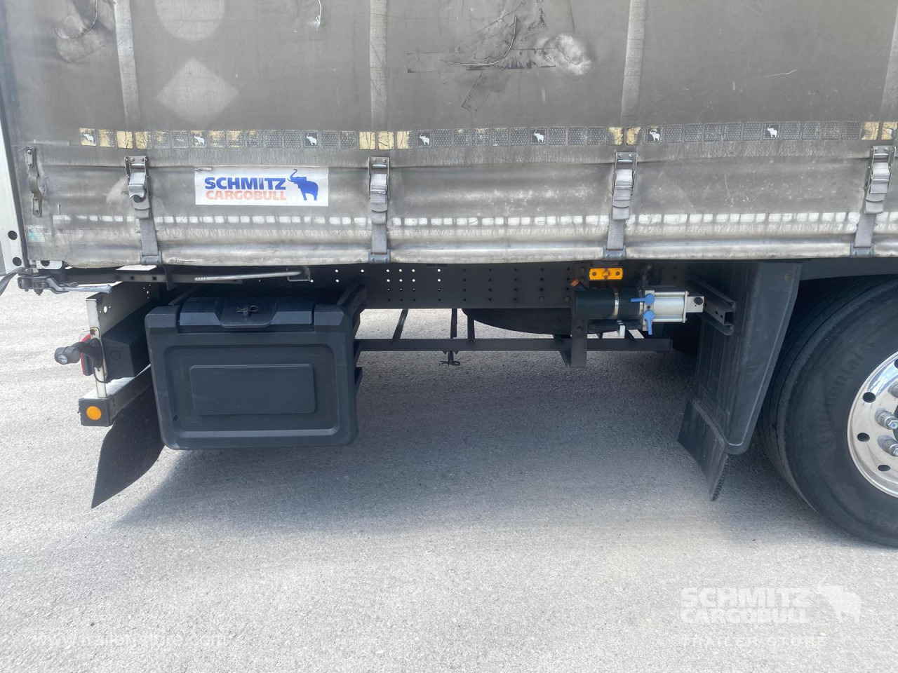 SCHMITZ Semiremolque Lona Standard - Брезентово полуремарке: снимка 2 SCHMITZ Semiremolque Lona Standard - Брезентово полуремарке: снимка 2