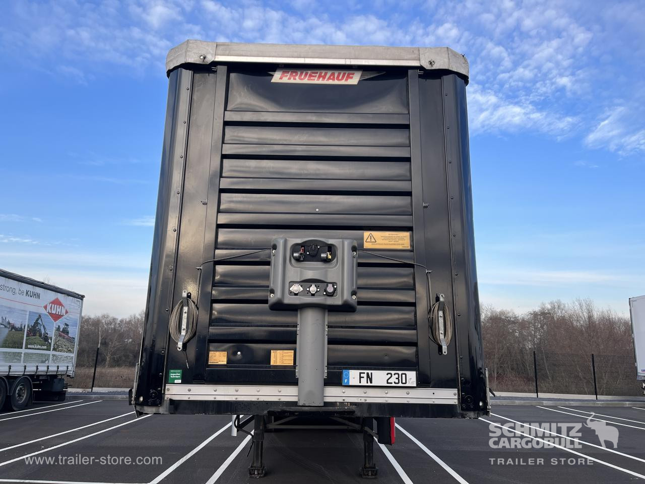 FRUEHAUF Curtainsider Standard - Брезентово полуремарке: снимка 2 FRUEHAUF Curtainsider Standard - Брезентово полуремарке: снимка 2