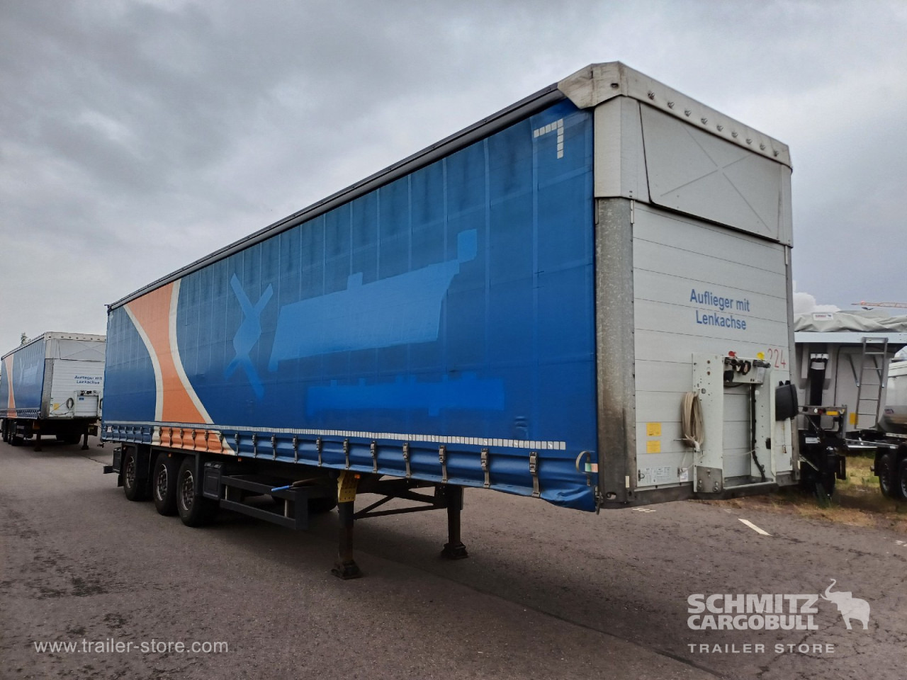 SCHMITZ Auflieger Curtainsider Standard Forklift holder - Брезентово полуремарке: снимка 1 SCHMITZ Auflieger Curtainsider Standard Forklift holder - Брезентово полуремарке: снимка 1