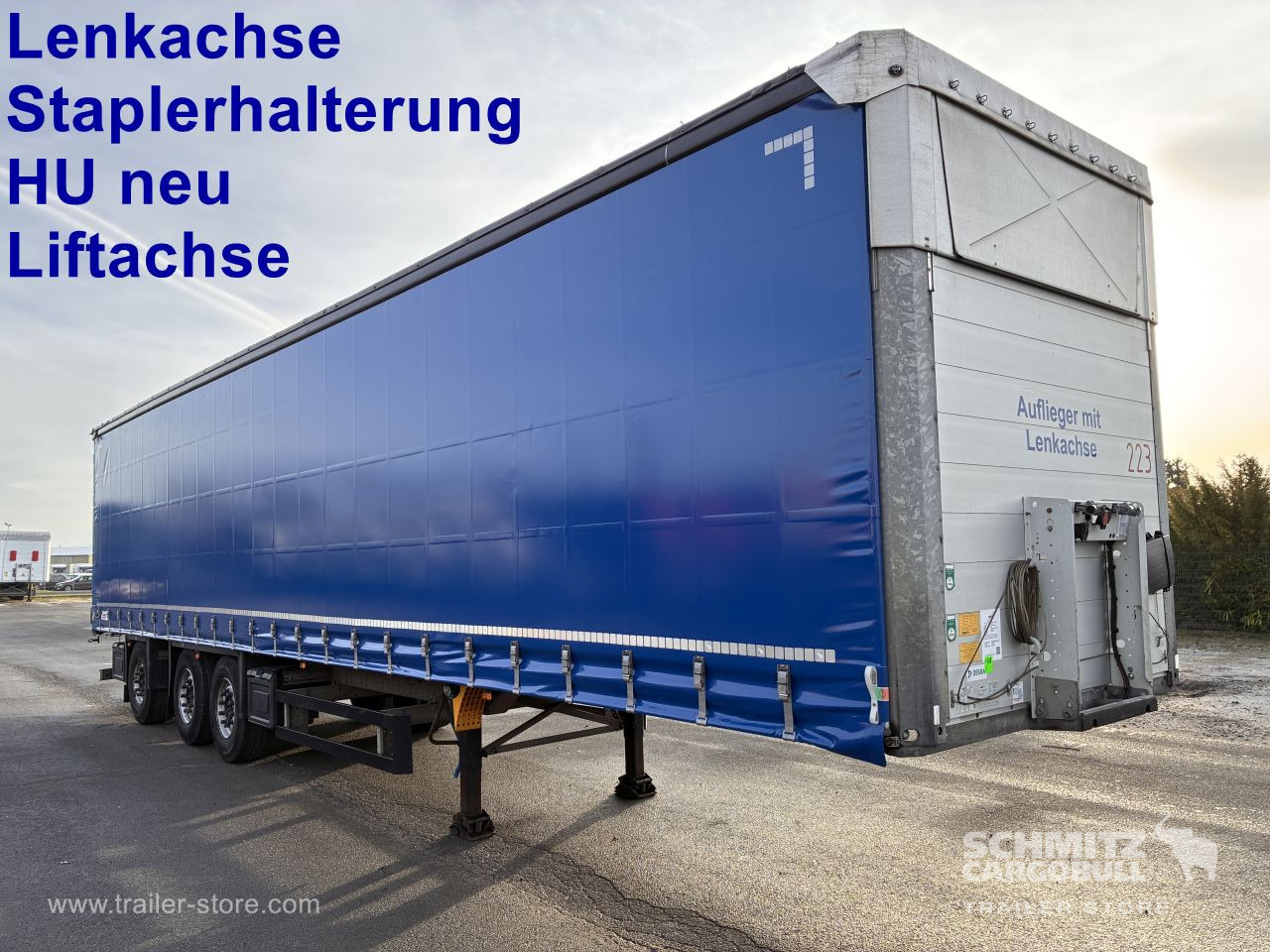 SCHMITZ Auflieger Curtainsider Standard Forklift holder - Брезентово полуремарке: снимка 1 SCHMITZ Auflieger Curtainsider Standard Forklift holder - Брезентово полуремарке: снимка 1